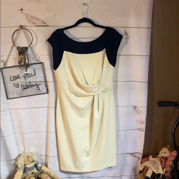 Jessica Simpson; MIDI; Beige; Party; Dress; 10 - Picture 2 of 8